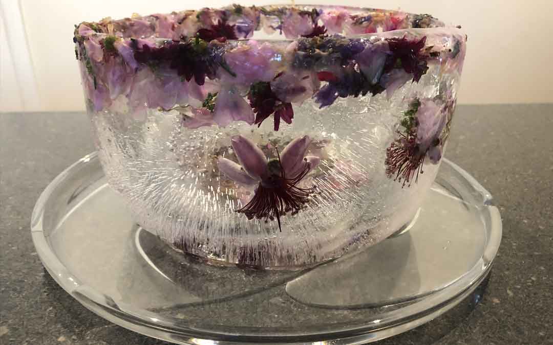 Festive ice bowl