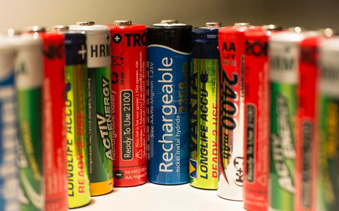 Love your gadgets? – let’s recycle the batteries that power them!